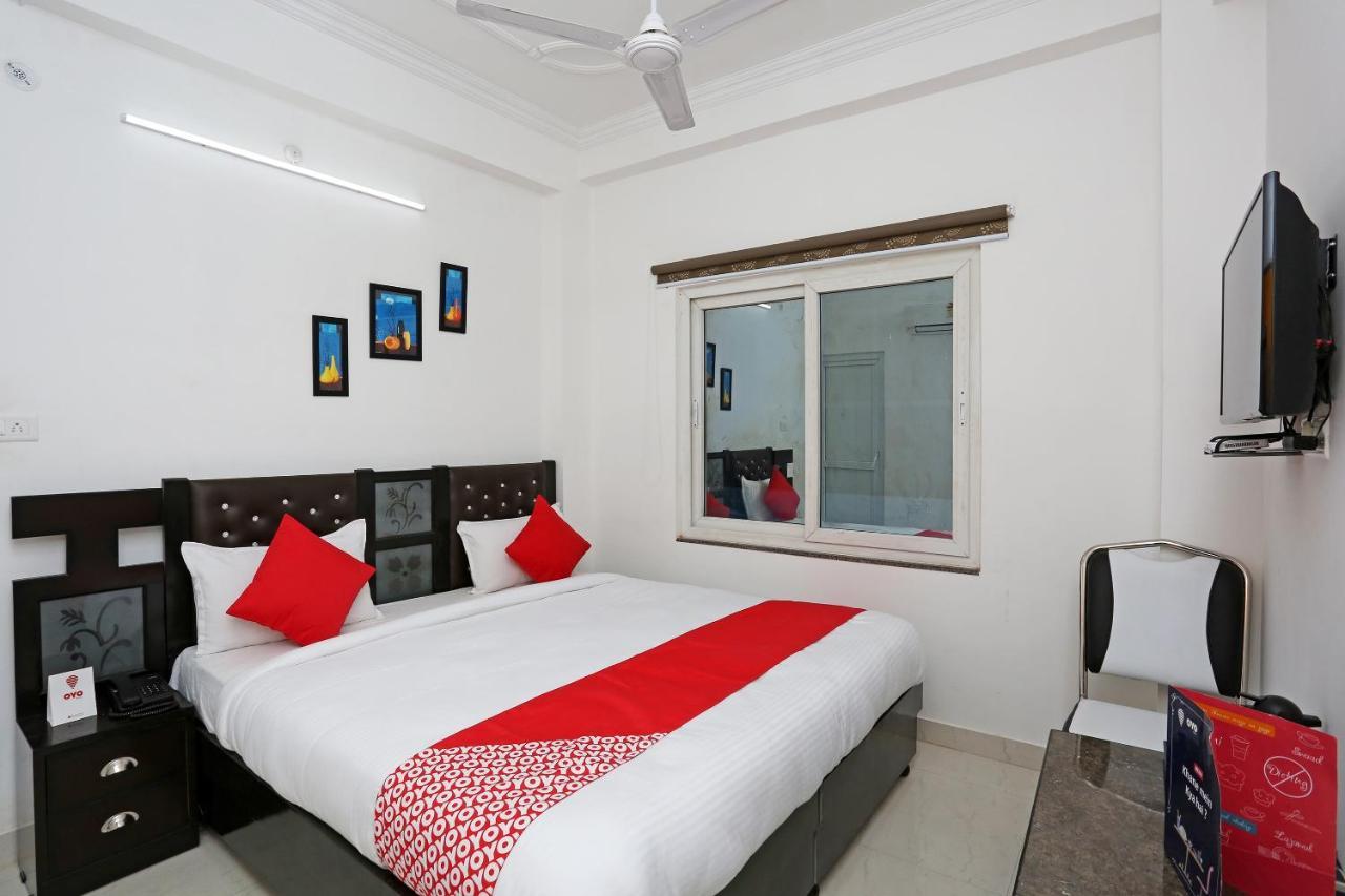 Oyo 11306 Ss Hotel Gorakhpur Dış mekan fotoğraf