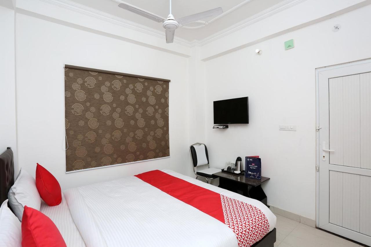 Oyo 11306 Ss Hotel Gorakhpur Dış mekan fotoğraf