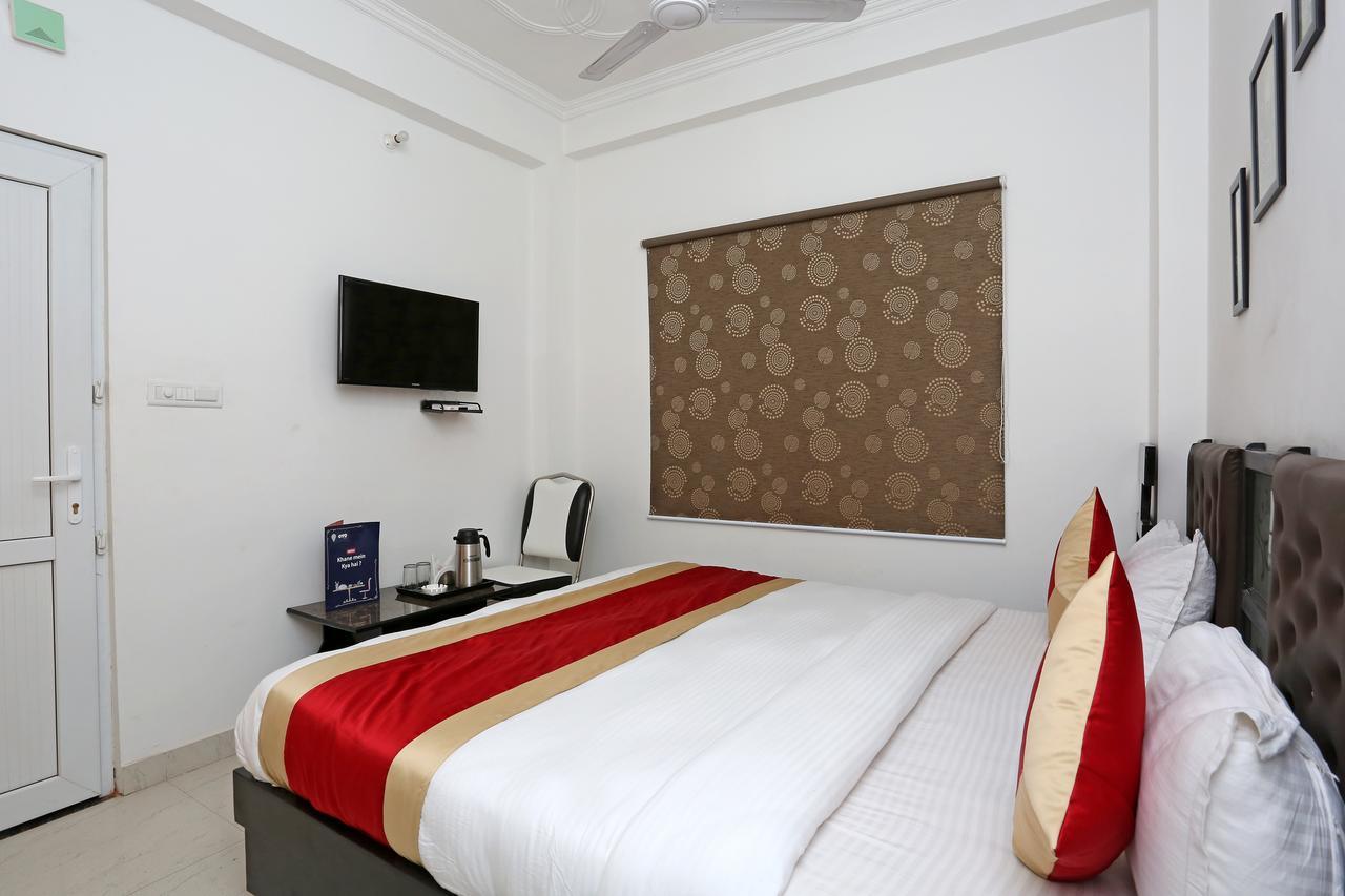 Oyo 11306 Ss Hotel Gorakhpur Dış mekan fotoğraf